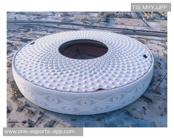 卡杜雷斯引领球队突破极限 足球世界杯赛场上的璀璨新星 卡杜雷斯引领球队突破极限 足球世界杯赛场上的璀璨新星