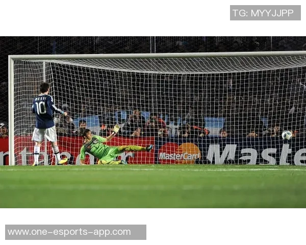 足球场上的痞帅球星:个性与技艺的完美融合,魅力四射的运动明星头像展示 足球场上的痞帅球星:个性与技艺的完美融合,魅力四射的运动明星头像展示