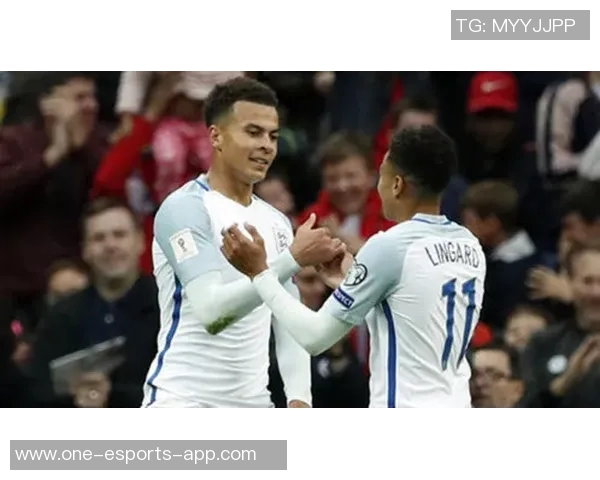 一分钟快速了解当今足坛球星成长历程与辉煌成就全景解析 一分钟快速了解当今足坛球星成长历程与辉煌成就全景解析