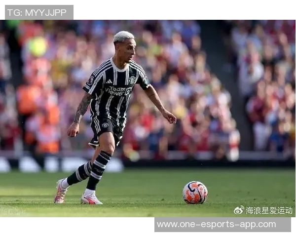 安东尼足球星是谁他在足球界的成就和个人背景揭秘